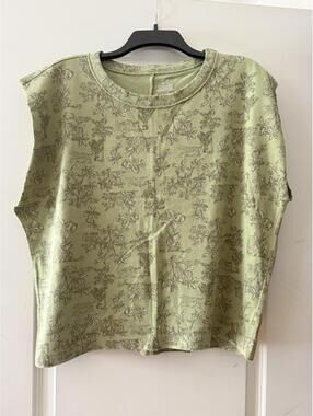 NWOT - Aire 100% Cotton Green T-Shirt